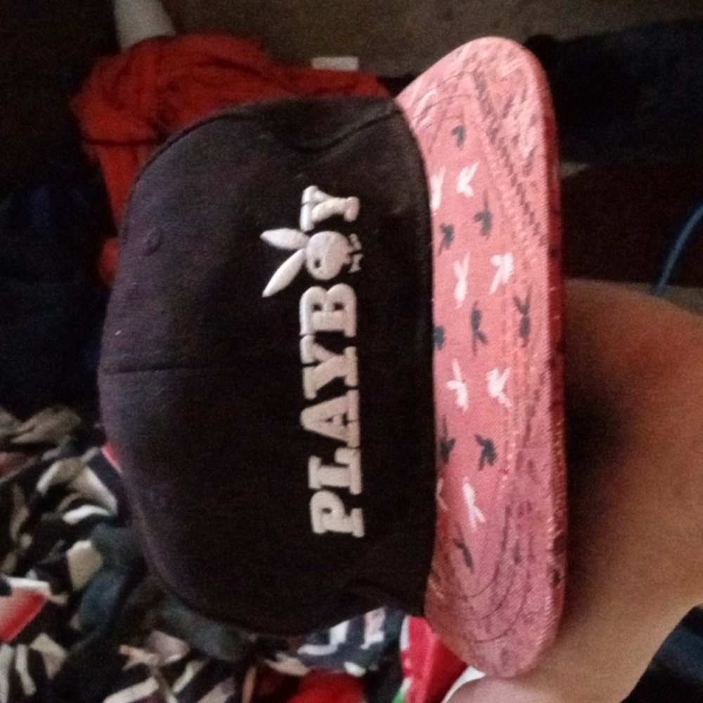 PlayBoy men's hat one size fits all